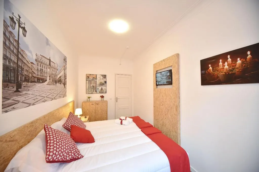 Room, Tuk Tuk Hostel, Lisbon