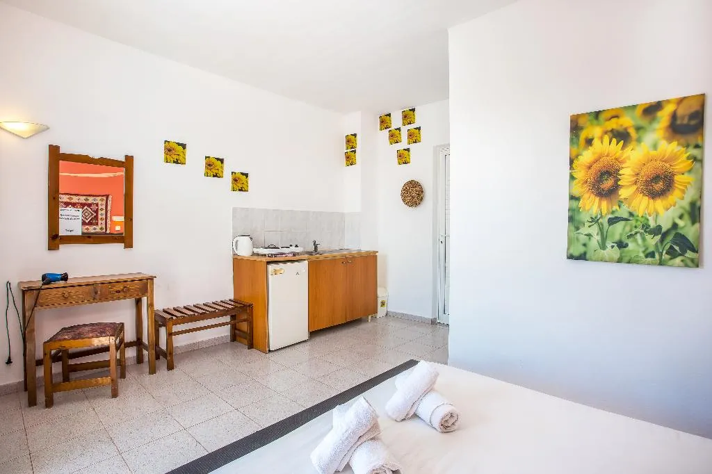 Room, Vickys Studios, Rhodes