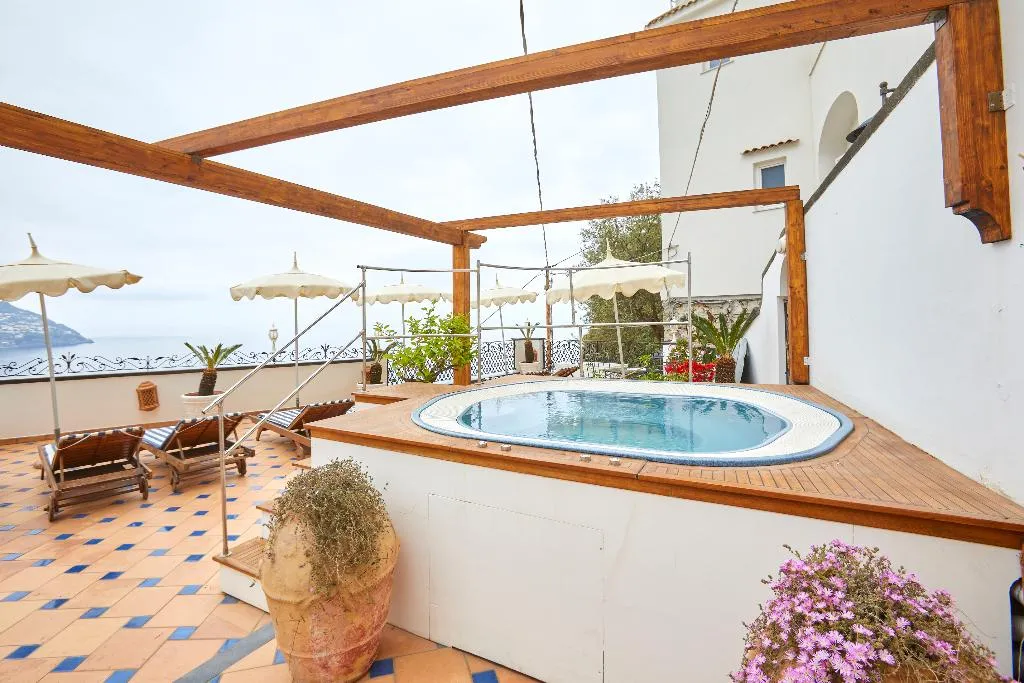 Terrace, Hotel Conca D'Oro, Naples