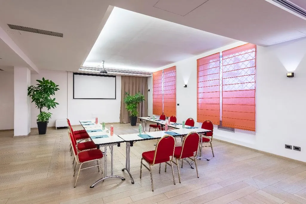 Conferences, Occidental Aurelia, Rome