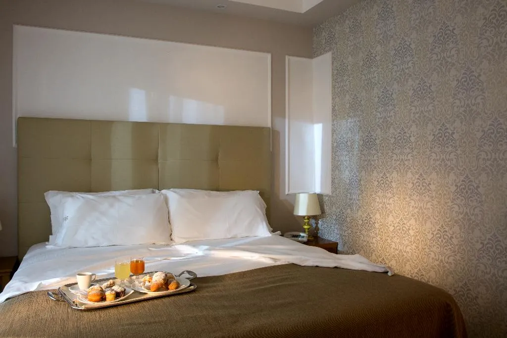 Double or Twin STANDARD Room, Montespina Park Hotel, Naples