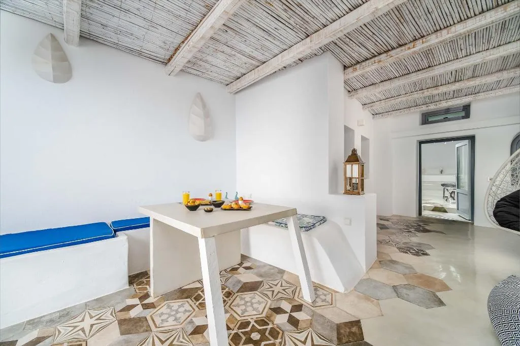 Restaurant, Solstice Luxury Suites, Santorini