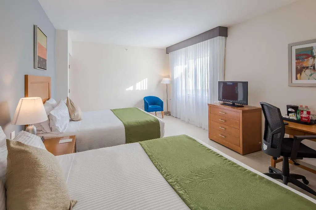 Room SUPERIOR QUEEN BED Room, Wyndham Garden Playa del Carmen, Cancun Area