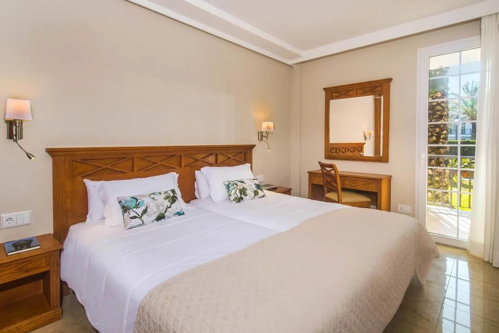 APARTMENT TWO BEDS Room, Inturotel Sa Marina, Majorca