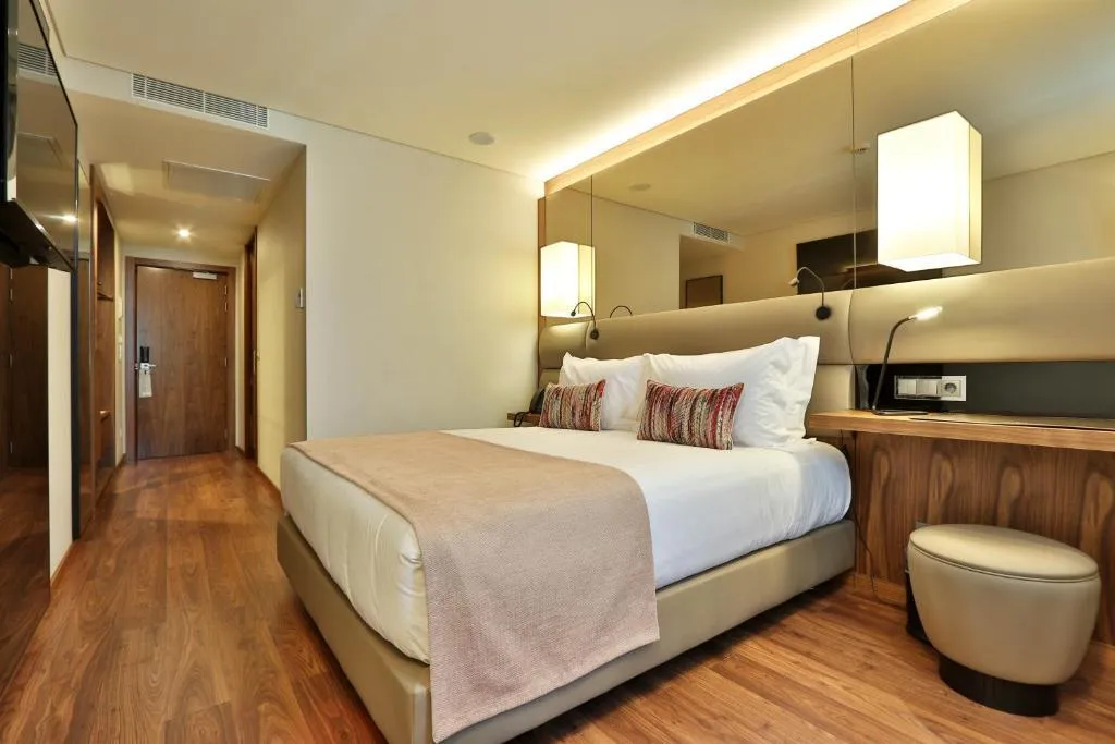 DOUBLE SUPERIOR Room, Turim Iberia Hotel, Lisbon