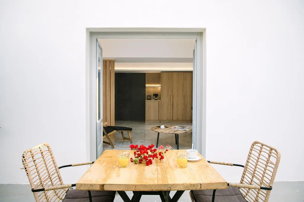 SUITE CAPACITY 3 Room, Kalisti Hotel & Suites, Santorini