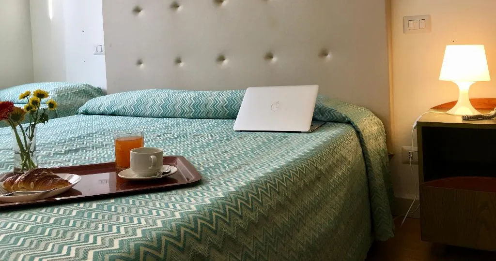 DOUBLE STANDARD Room, Hotel 38 Aira, Palermo