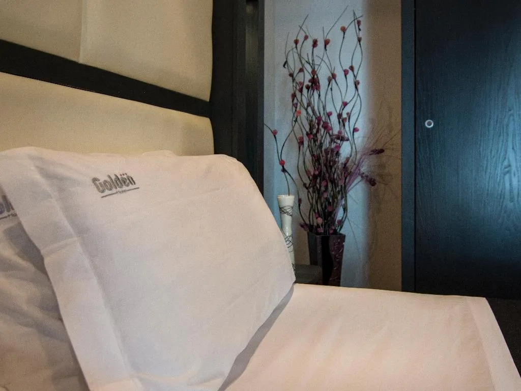 Double or Twin STANDARD Room, Golden Hotel srl, Naples