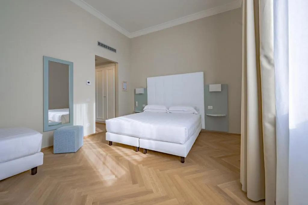 TRIPLE STANDARD Room, Ariele, Florence