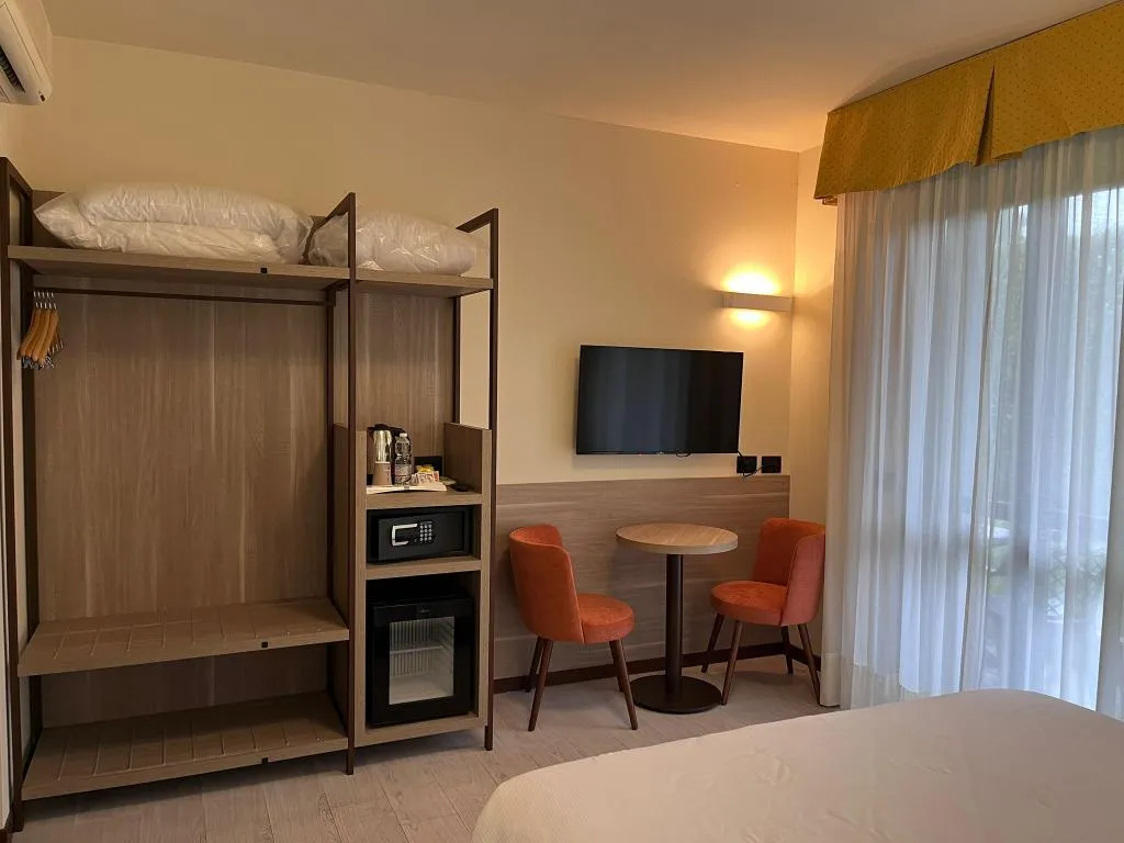 DOUBLE SUPERIOR Room, Spa Hotel Parigi 2, Milan