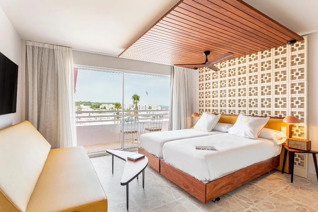 JUNIOR SUITE POOL VIEW Room, Los Felices Ibiza, Ibiza