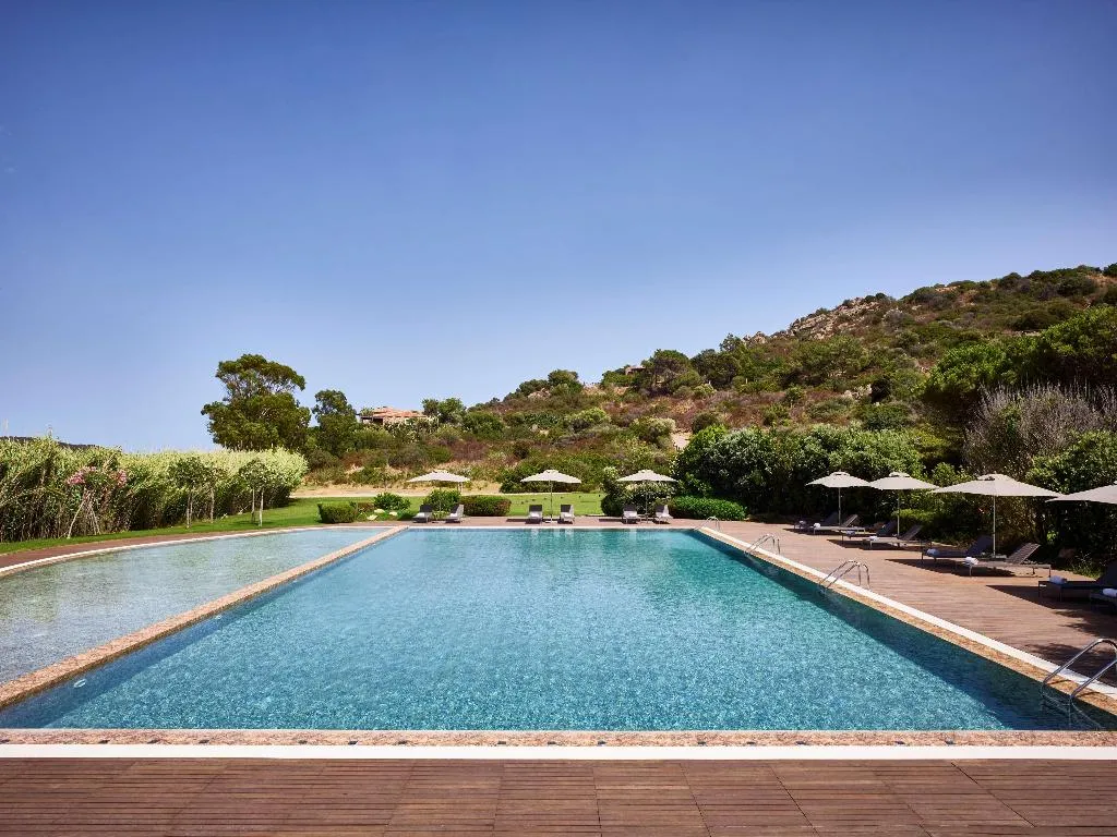 Pool, Baia di Chia Resort Sardinia, Curio Collection, Cagliari