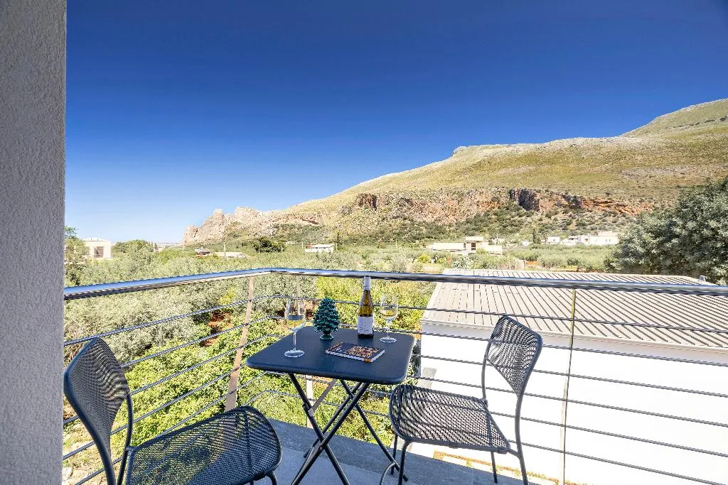 APARTMENT SEA VIEW WITH AIR CONDITIONING Room, Case Vacanza Loria, Palermo