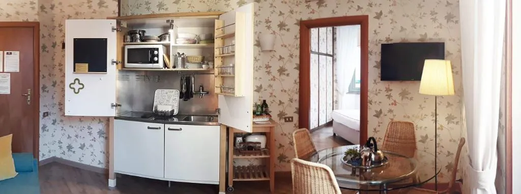 APARTMENT CAPACITY 4 Room, Residenza Echia, Naples