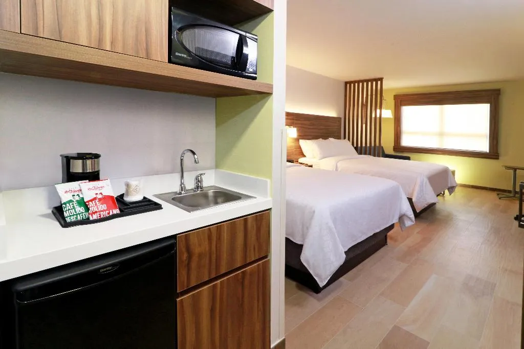SUITE TWO QUEEN BEDS Room, Holiday Inn Express Playa del Carmen, Playa Del Carmen