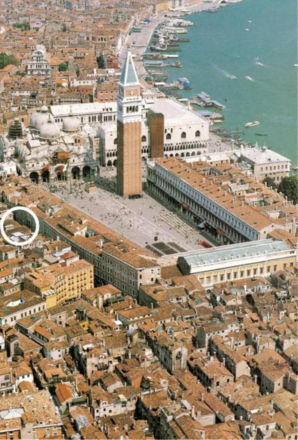 General view, Ambassador Tre Rose, Venice