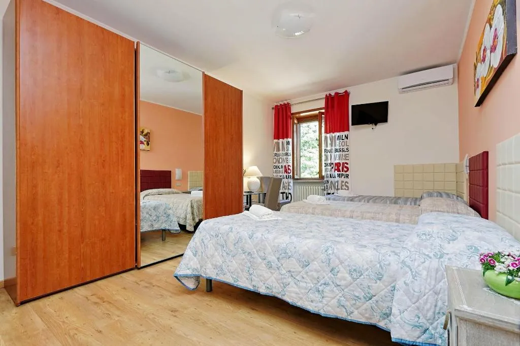 Room, Antico Platano, Rome