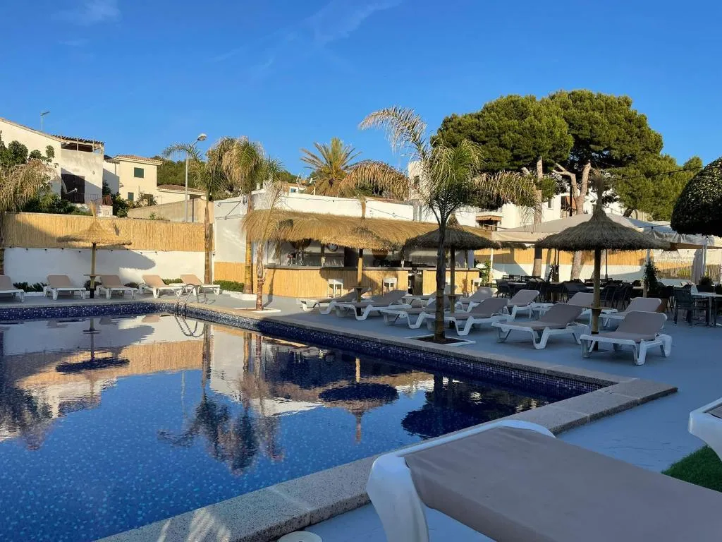 Pool, Chevy Hotel & Suites, Majorca