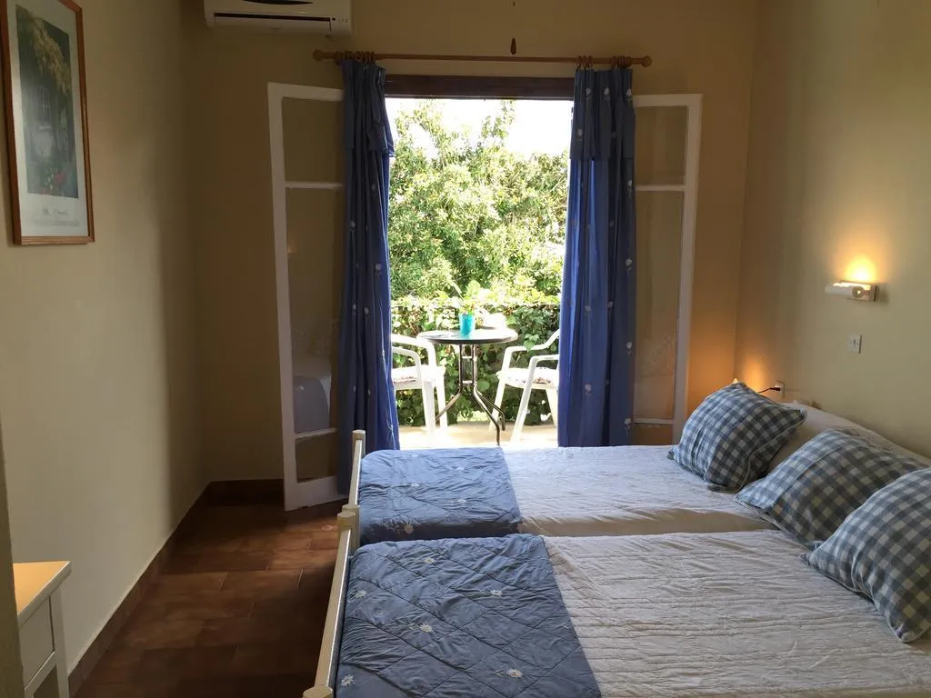 STUDIO STANDARD Room, Mayflower, Corfu