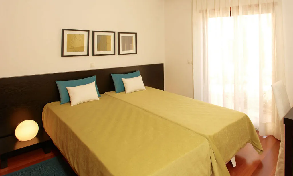 APARTMENT POOL VIEW TWO BEDROOMS Room, Baia da Luz, Algarve