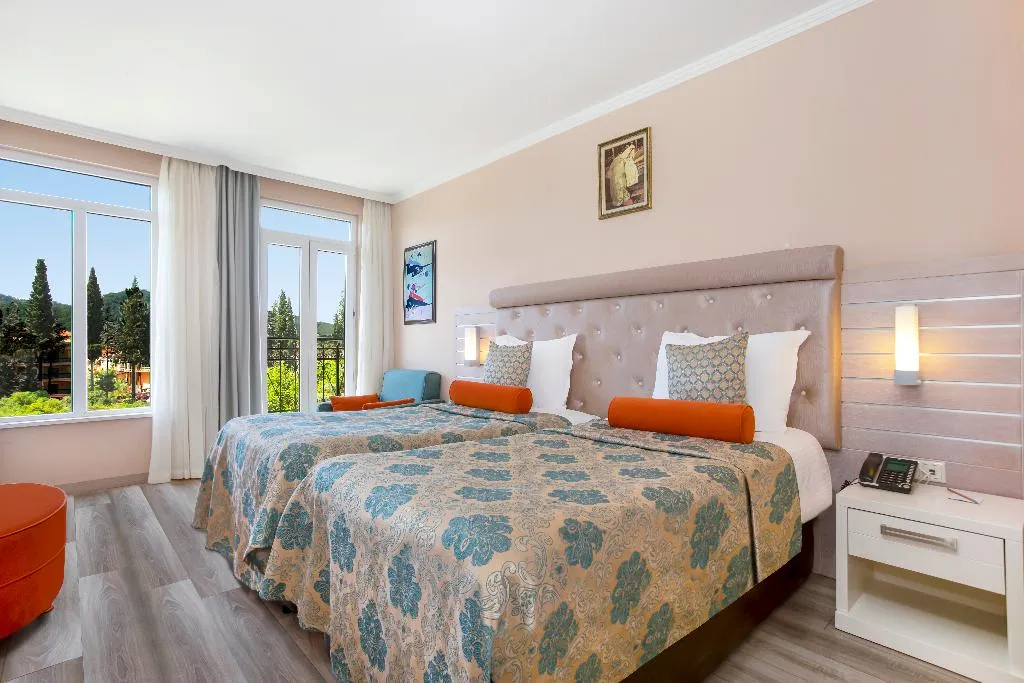 TRIPLE SIDE SEA VIEW Room, Orange County Kemer, Antalya