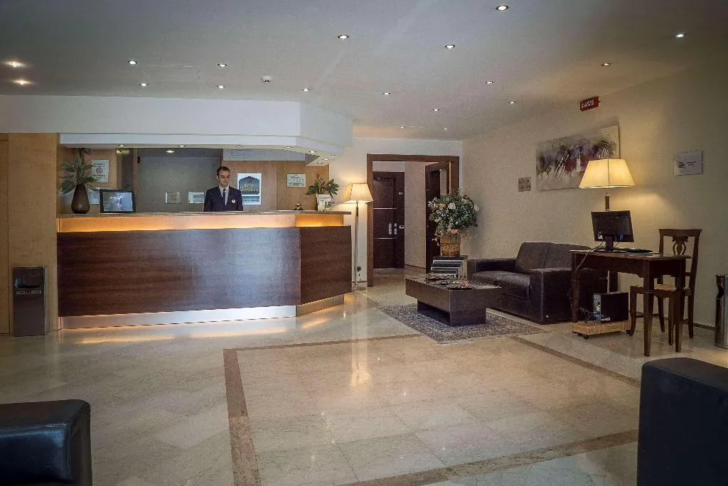 Lobby, Suites & Residence Hotel, Naples