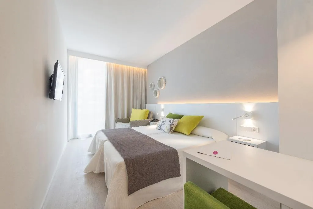 Double or Twin WITH BALCONY Room, JS Sol de Alcudia, Majorca