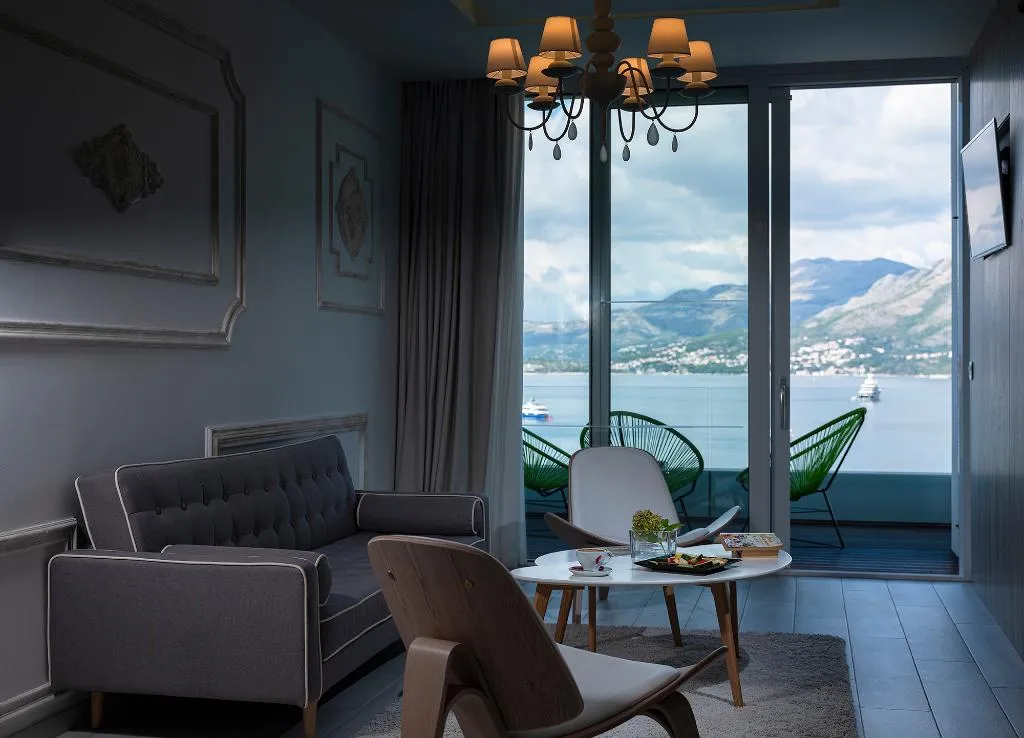 JUNIOR SUITE EXECUTIVE SEA VIEW Room, Hotel Cavtat, Dubrovnik