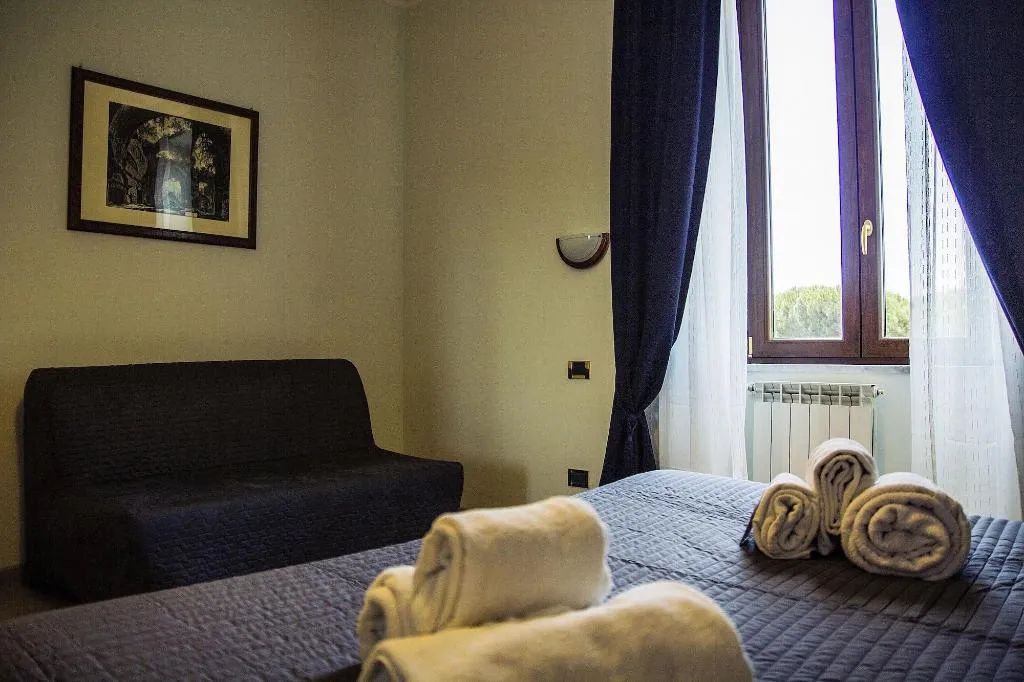 Room, Palazzo Santori, Rome