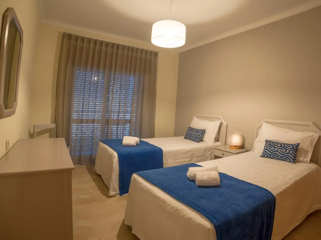 APARTMENT TWO BEDROOMS Room, Flor Da Rocha, Algarve