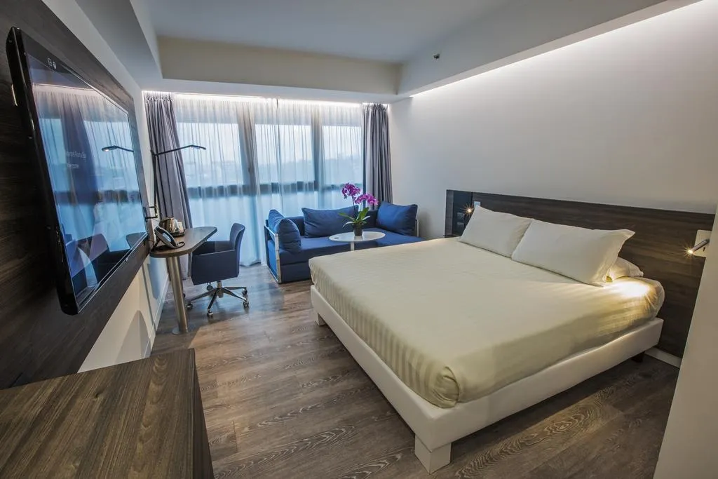 DOUBLE SUPERIOR Room, Novotel Roma Eur, Rome