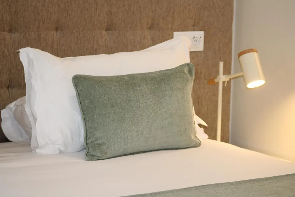 STUDIO KING SIZE BED Room, Rossio Garden Suites, Lisbon