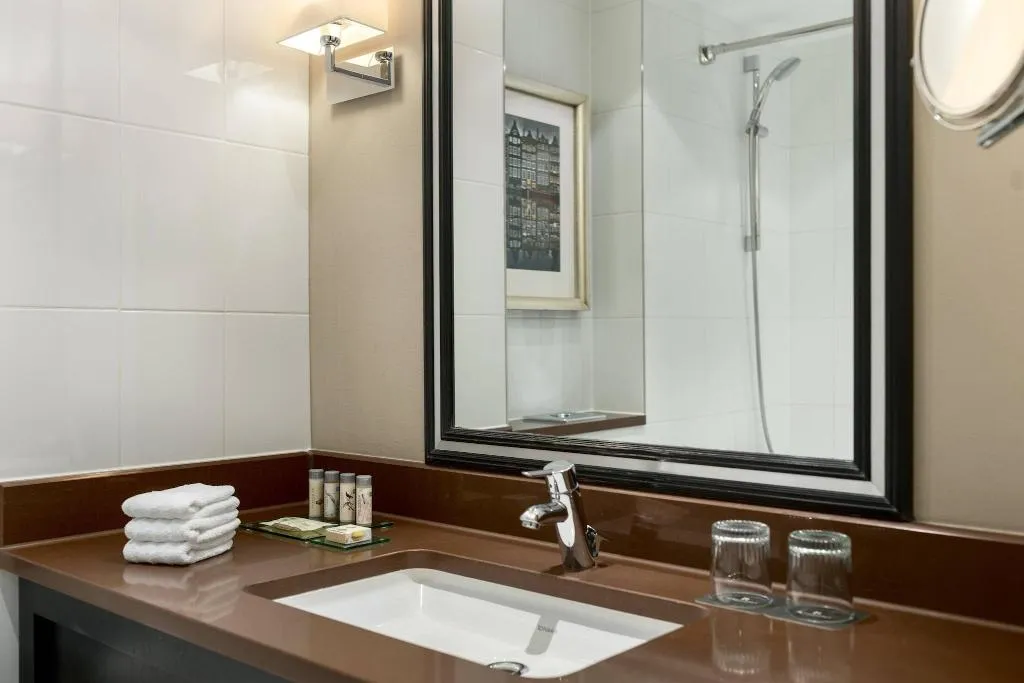FAMILY ROOM WITH DOUBLE BED Room, Renaissance Amsterdam Hotel, Amsterdam