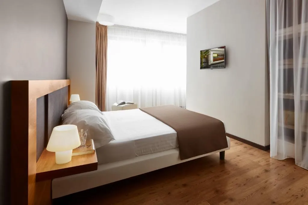 Double or Twin DELUXE Room, Leonardo Da Vinci, Florence