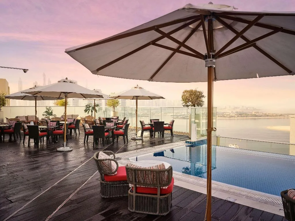 Bar, NH Collection Dubai The Palm, Dubai