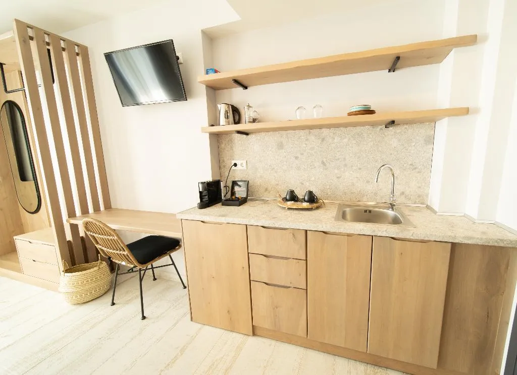 QUADRUPLE DELUXE TWO BEDROOM Room, Kali Thea Suites, Halkidiki