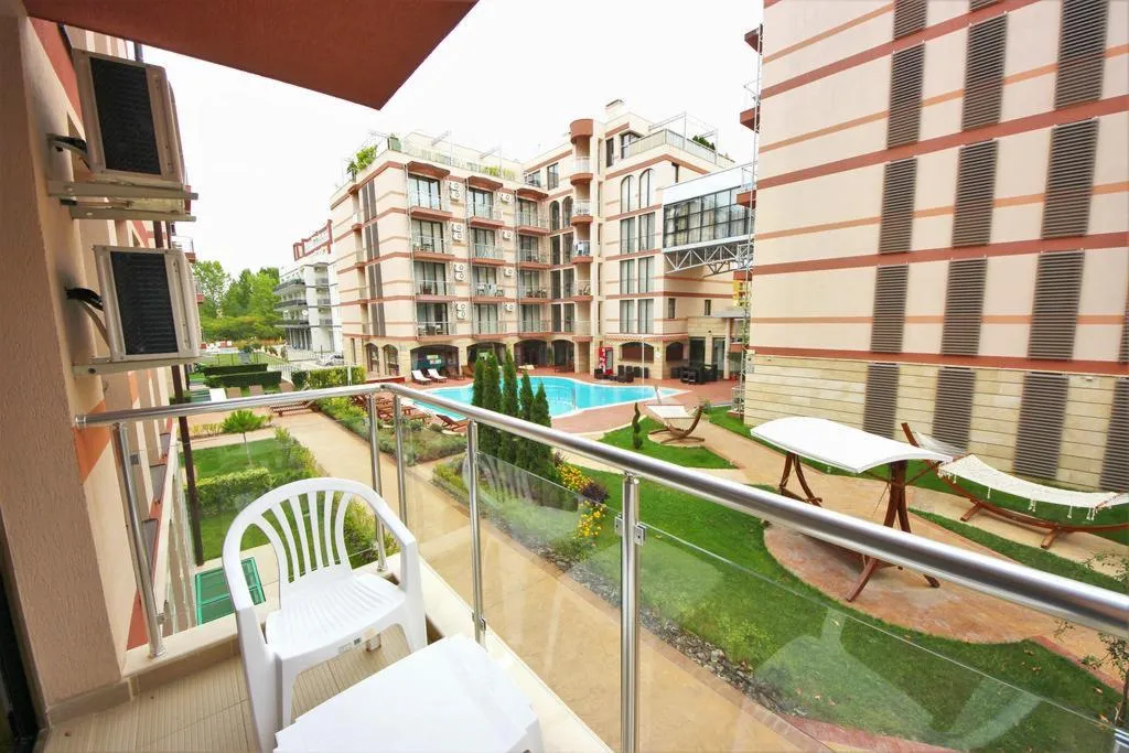 APARTMENT POOL VIEW Room, Menada Tarsis Apartments, Bourgas