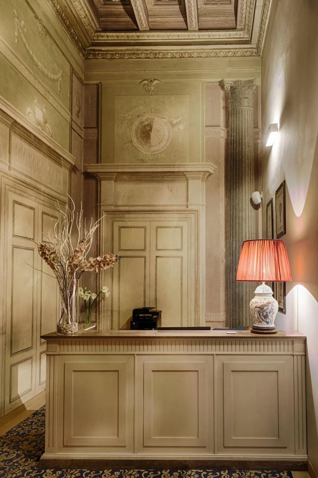 Lobby, Palazzo Guicciardini, Florence