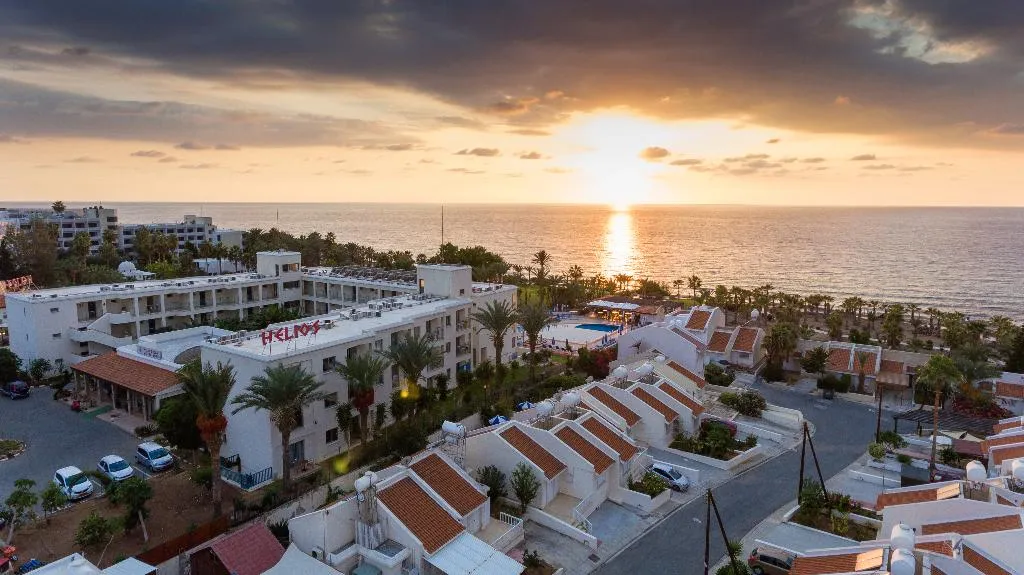 Pool, Helios Bay Hotel Apts & Villas, Cyprus