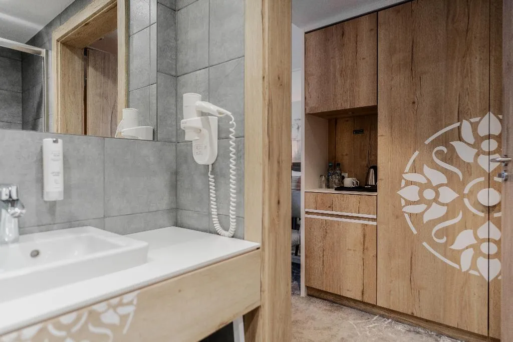 DOUBLE SUPERIOR Room, Hotel Aquarion Family & Friends - Destigo Hotels, Krakow