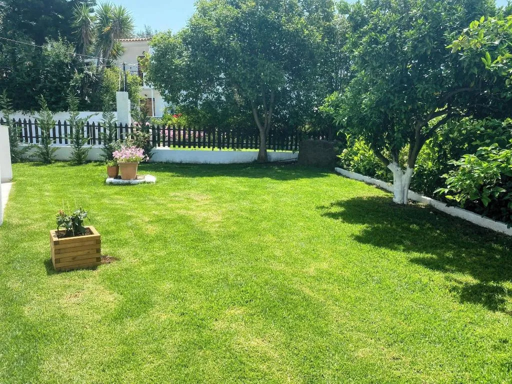 Room, Villa Karina - Near Achladies Beach, Skiathos