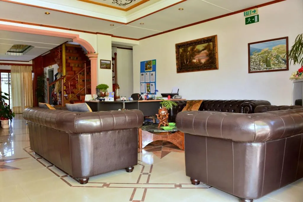 Lobby, Sun City, Crete