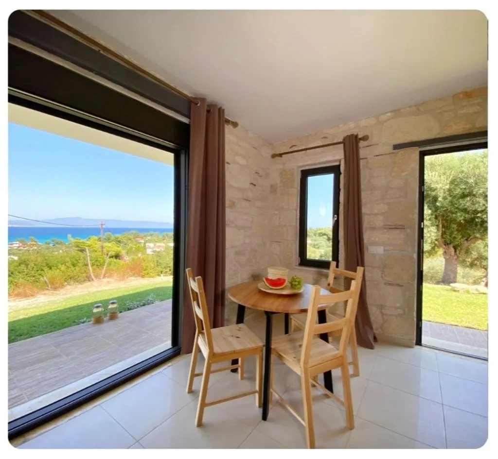 BUNGALOW OCEAN VIEW ONE BEDROOM Room, Bungalow White Apartments and Suits, Halkidiki