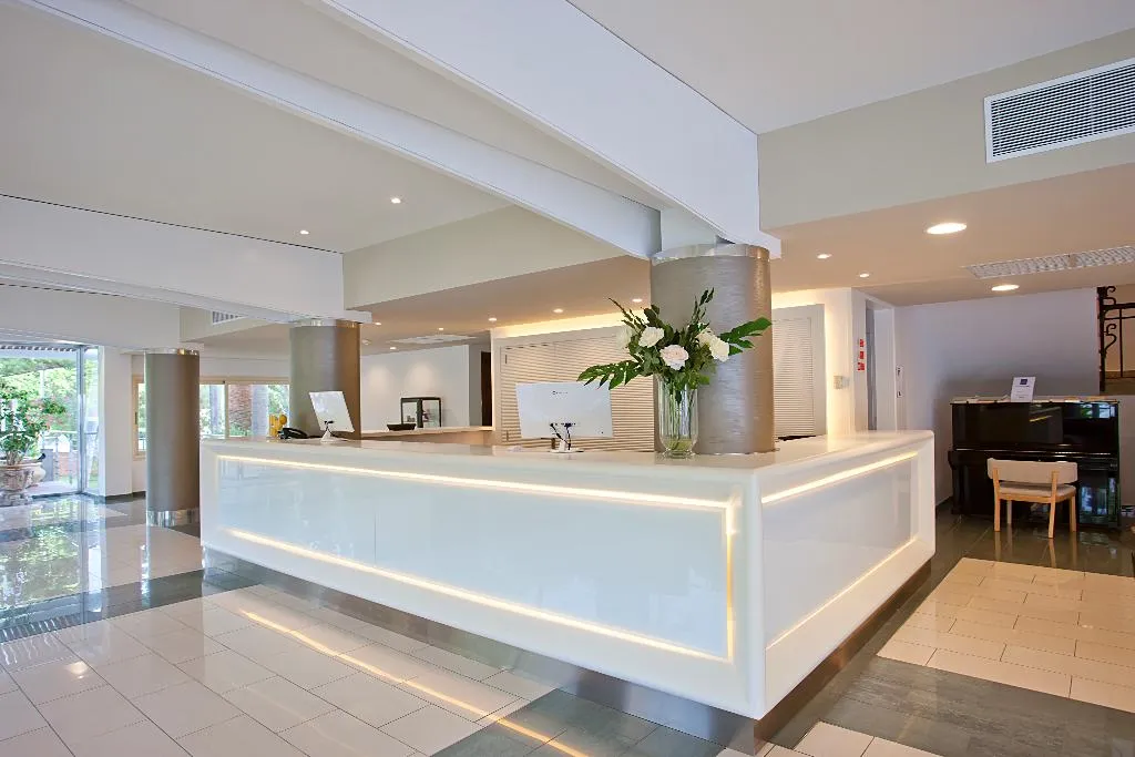 Lobby, FERGUS Bermudas, Majorca