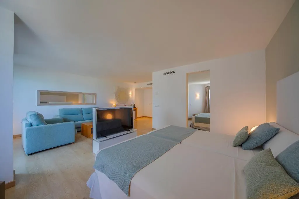 JUNIOR SUITE SIDE SEA VIEW Room, Playa Esperanza Resort, Majorca