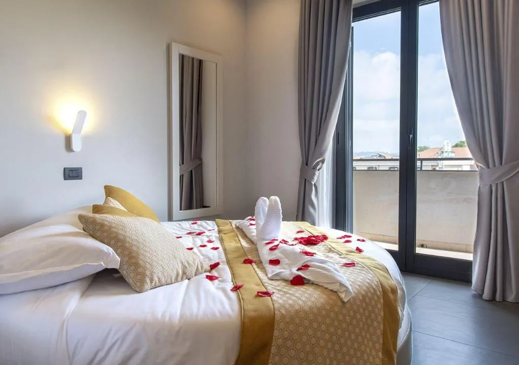 Room, Hotel Miramare, Naples