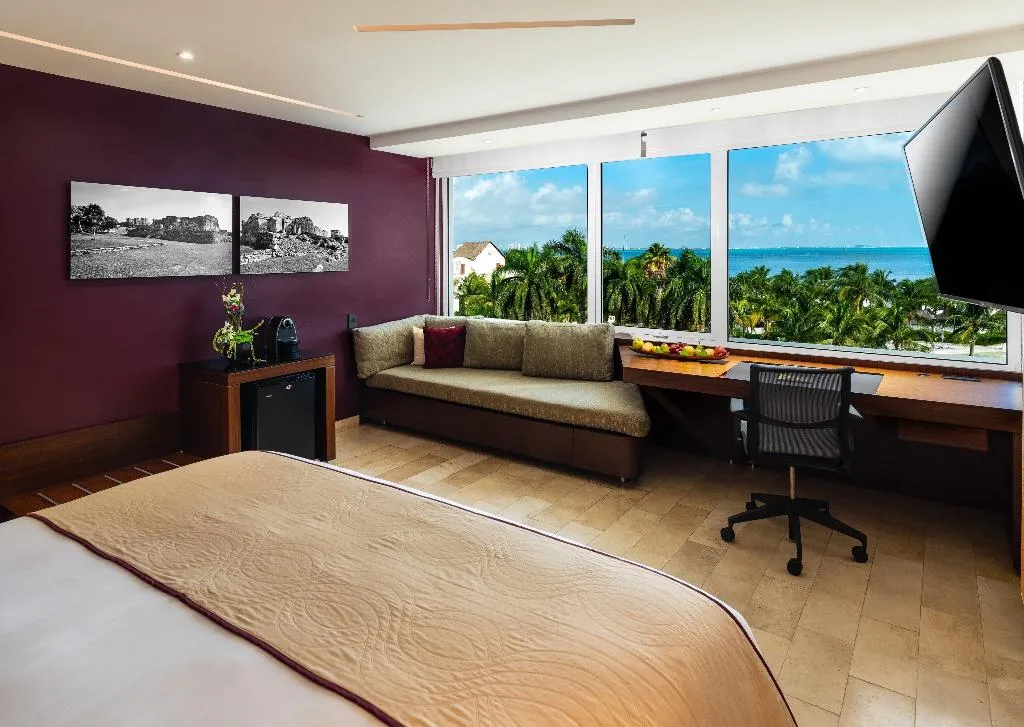 DOUBLE CLASSIC OCEAN VIEW Room, InterContinental Presidente Cancun Resort, Cancun Area