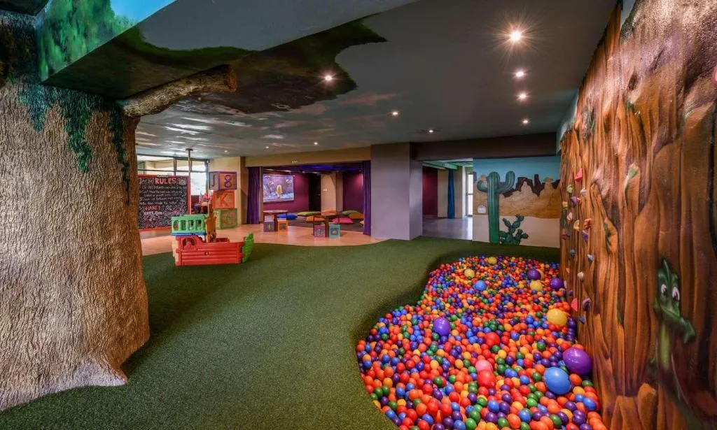 Sports and Entertainment, Generations Riviera Maya Family Resort- AI, Cancun Area
