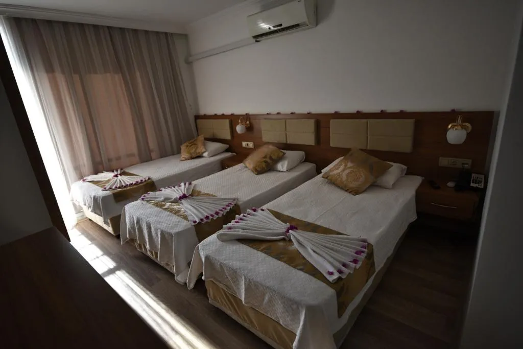 TRIPLE STANDARD Room, Demirci Hotel, Antalya