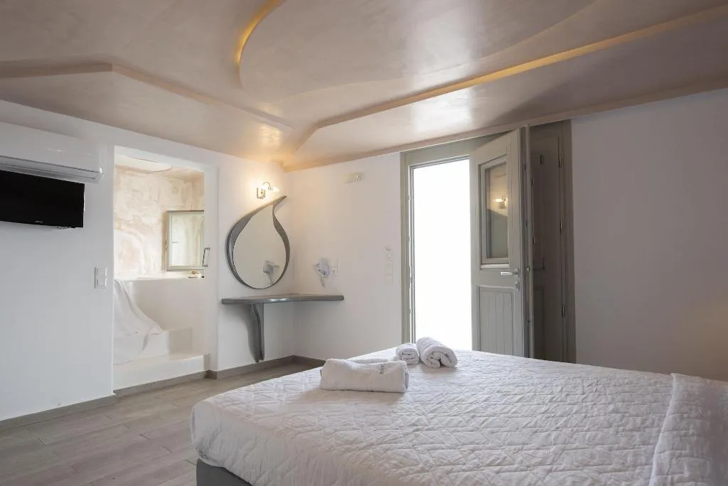 Room, Villa Galinia, Santorini
